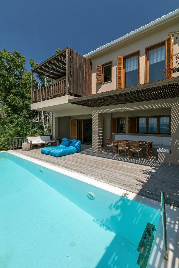 Infinity Blue Villas Pogoniá Dış mekan fotoğraf